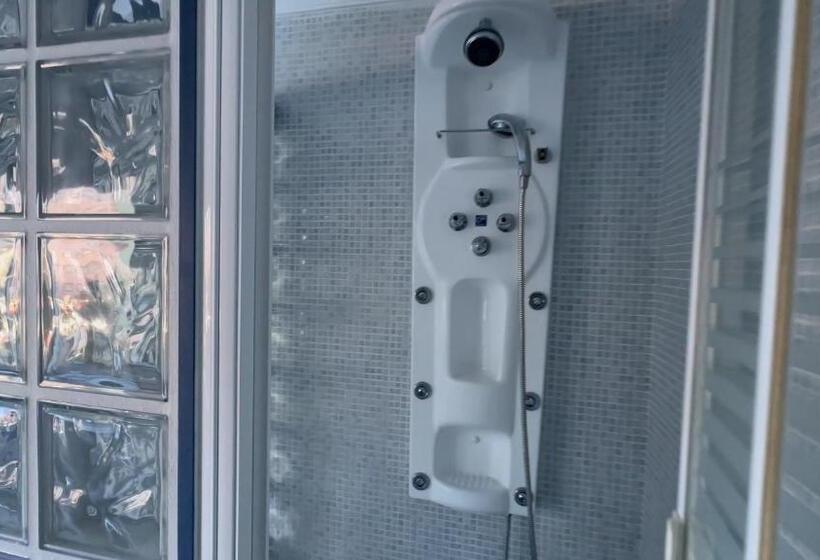 مبيت وإفطار Vhostel