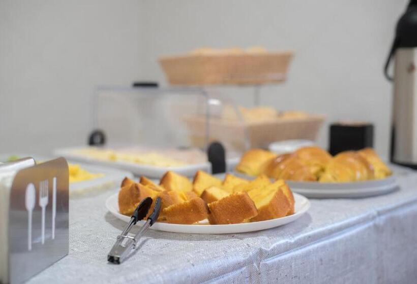 مبيت وإفطار Vhostel