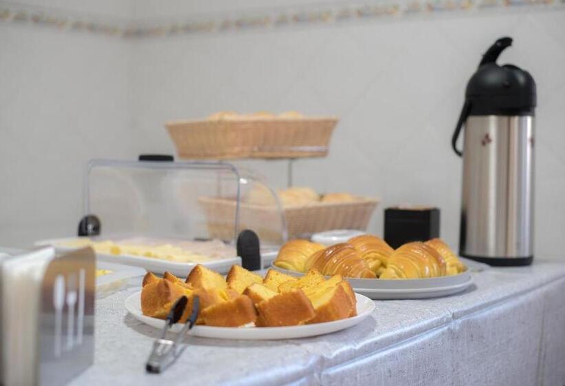 مبيت وإفطار Vhostel