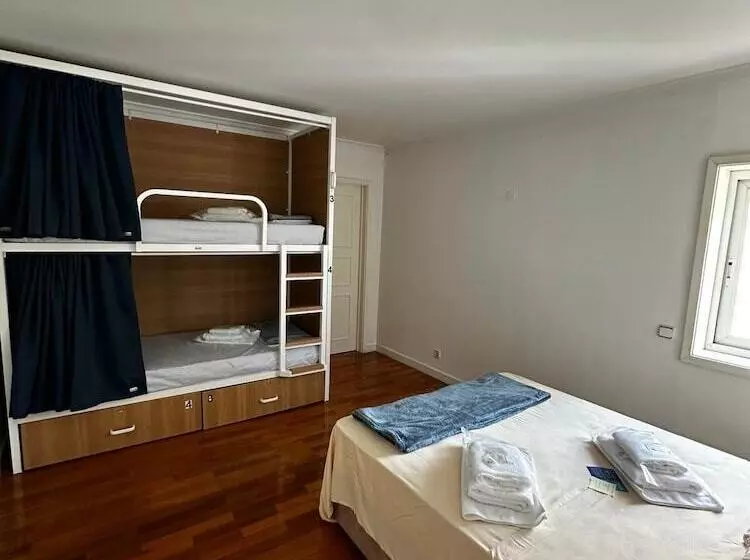 ベッドアンドブレックファースト Vhostel
