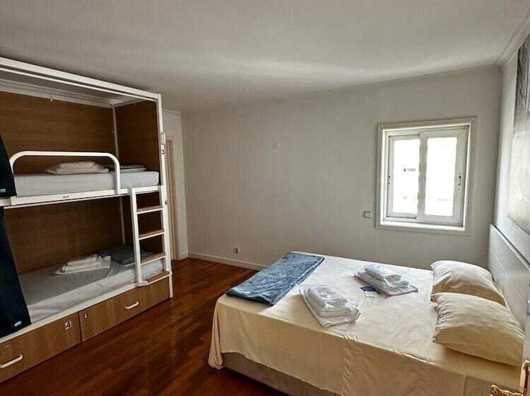 مبيت وإفطار Vhostel