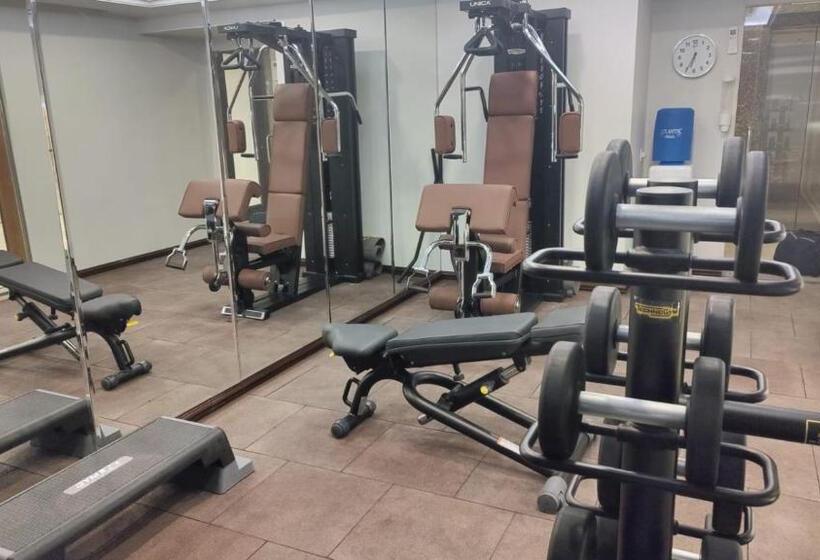 Central Park The Room