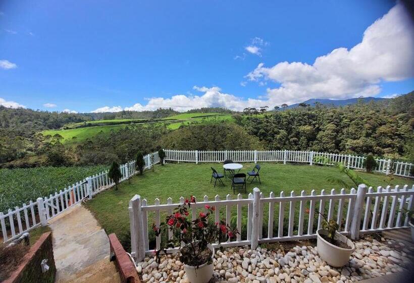 فندق Charley S Heaven Ambewela