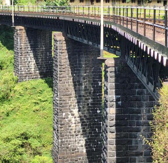 فندق Charley S Heaven Ambewela