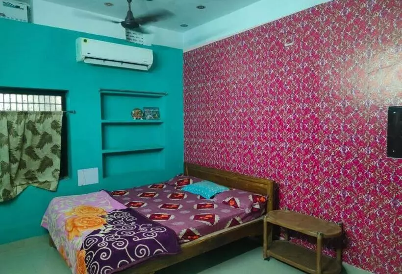 Hotelli Jharana Guest House
