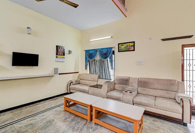 هتل Oyo Serenity Home Stay