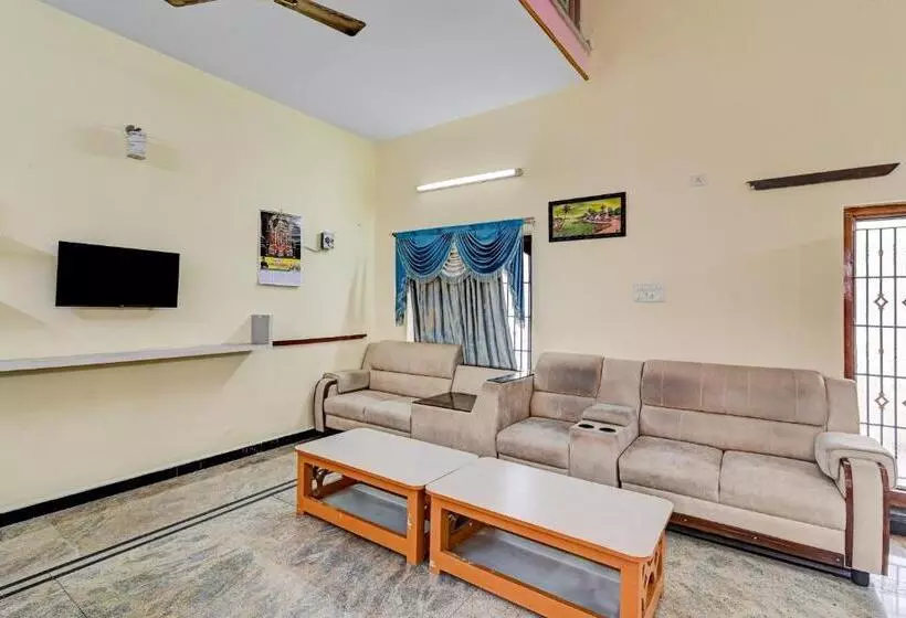 Hotelli Oyo Serenity Home Stay