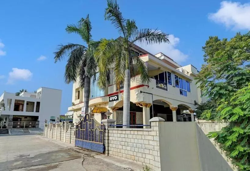 Hotelli Oyo Serenity Home Stay