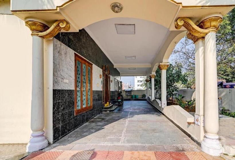 هتل Oyo Serenity Home Stay