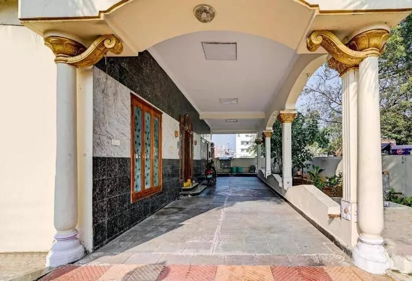 Hotelli Oyo Serenity Home Stay