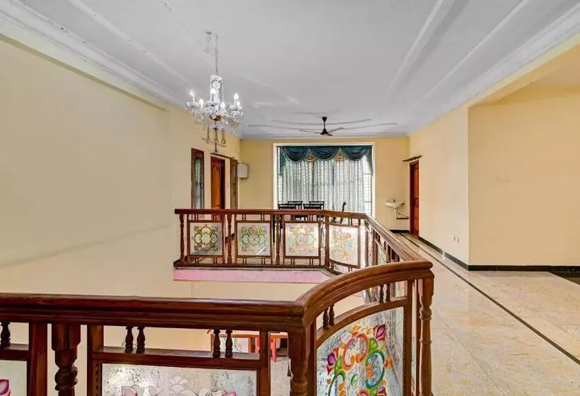 Hotelli Oyo Serenity Home Stay
