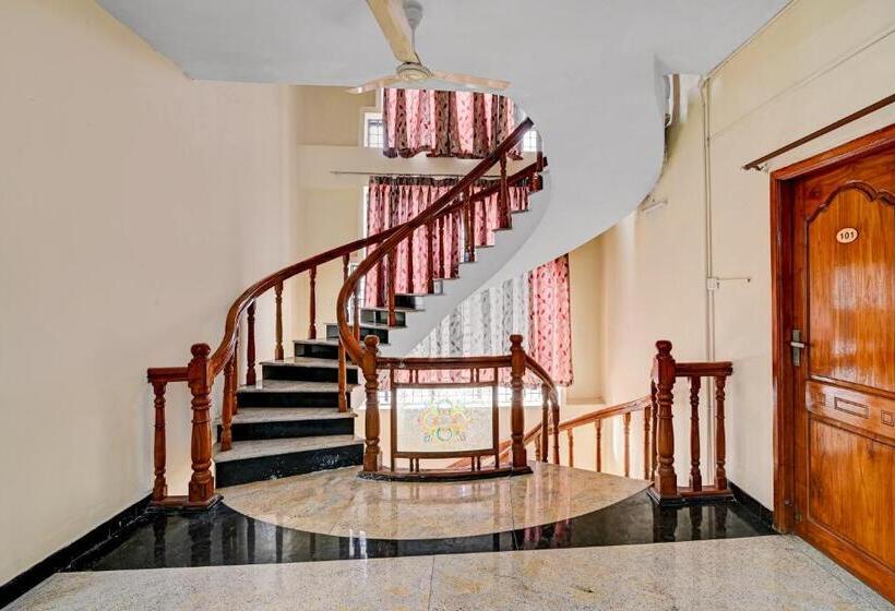 هتل Oyo Serenity Home Stay