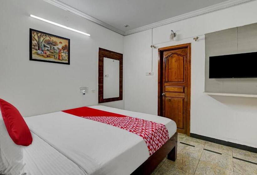 هتل Oyo Serenity Home Stay