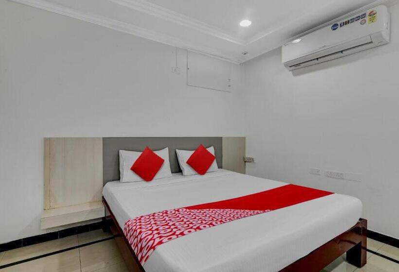 هتل Oyo Serenity Home Stay