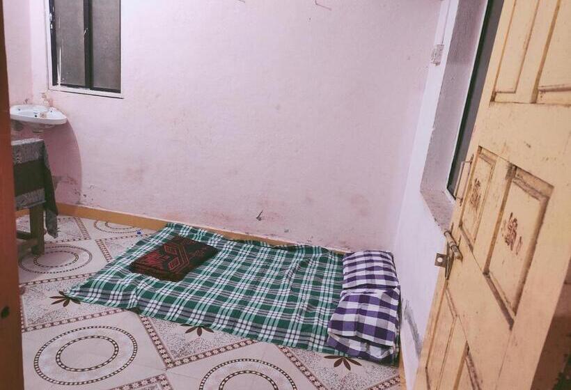 Hotel Radhesham Bhakt Niwas