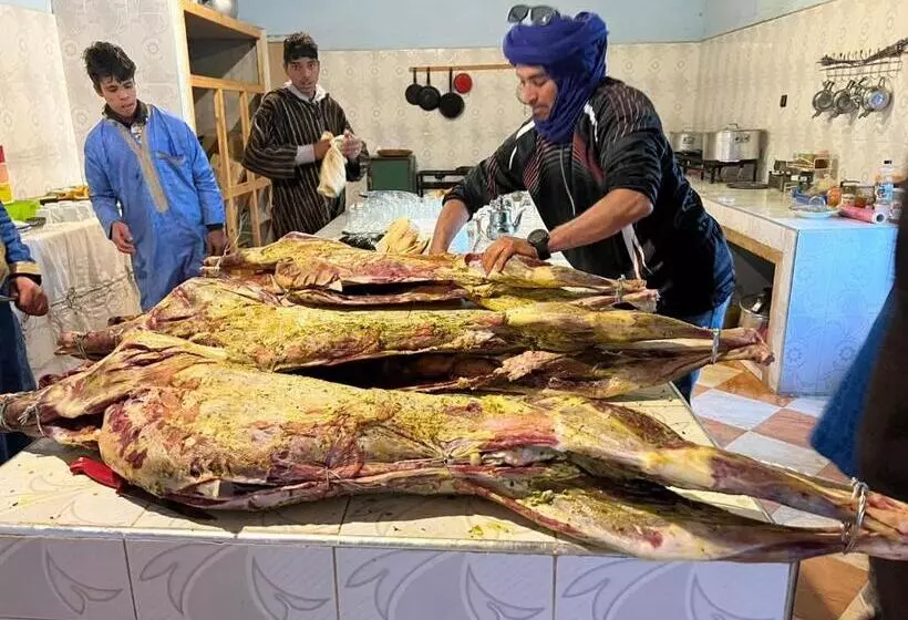 Hotelli Riad Ouzina Tgm