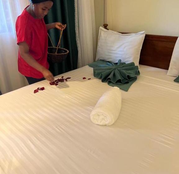 בית מלון כפרי Splash Resort