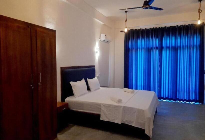 Hotel The White Pillow