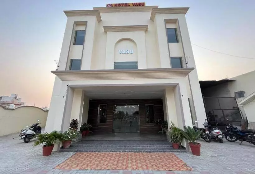 Hotel Vasu International