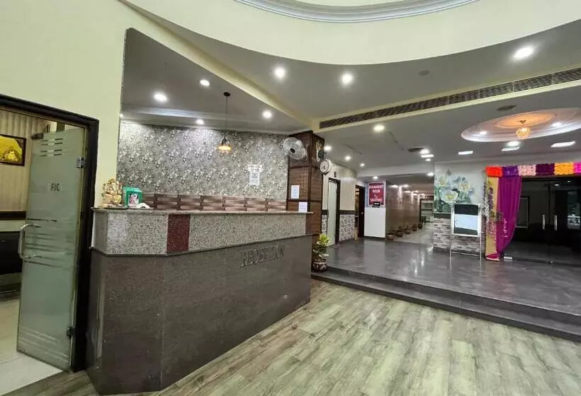Hotel Vasu International