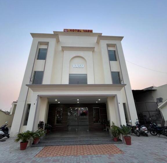 ホテル Vasu International