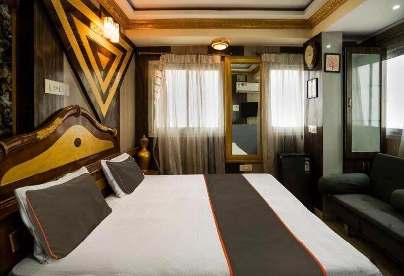 Отель Ya Inn & Suites