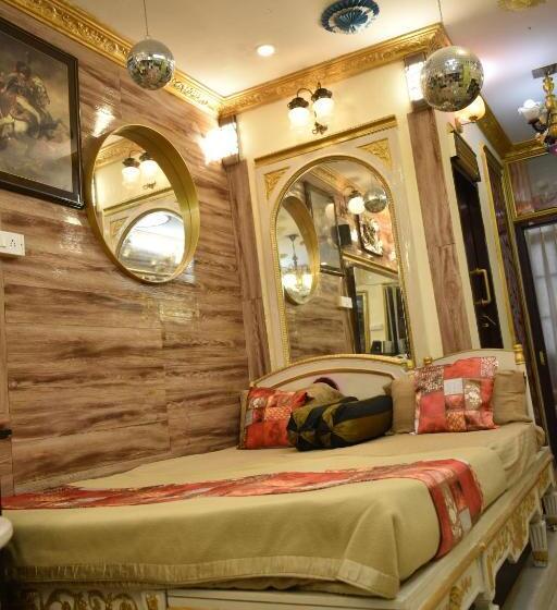 Отель Ya Inn & Suites