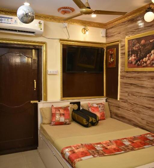 Отель Ya Inn & Suites