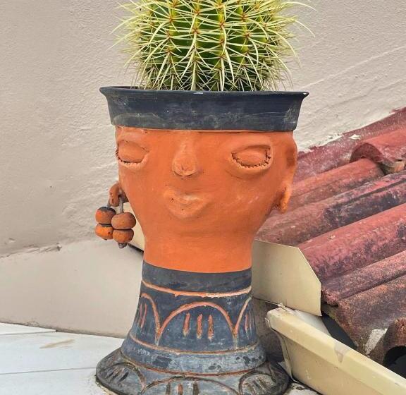 펜션 Calm Waters Guesthouse