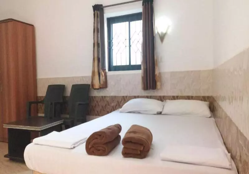 Pension  Leon Home Stay