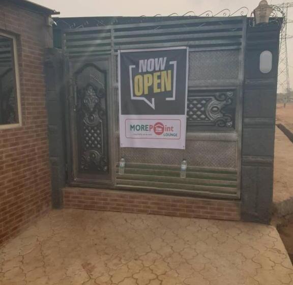 پانسیون More Point Lounge