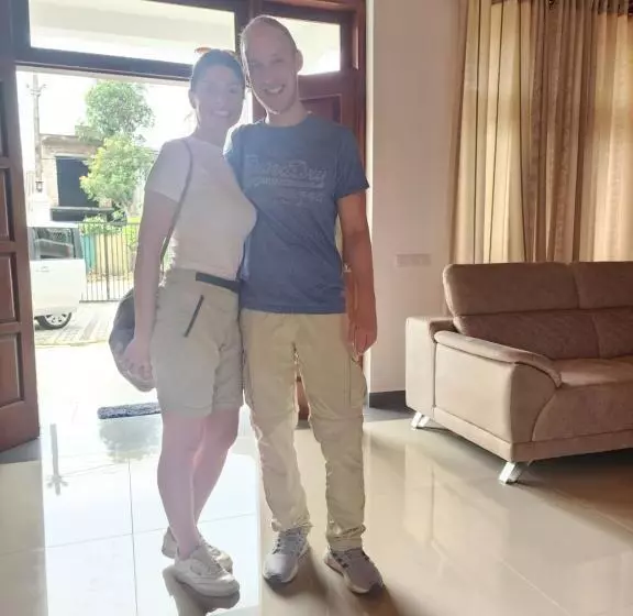 Majatalo Regno Residence The Infinity By Netflix