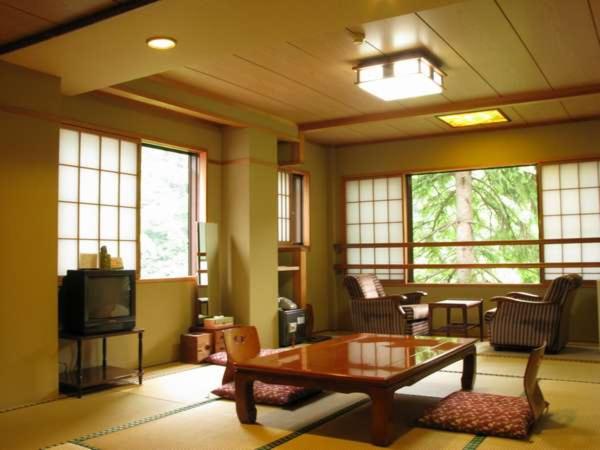 ריוקאן 燕温泉ホテル岩戸屋