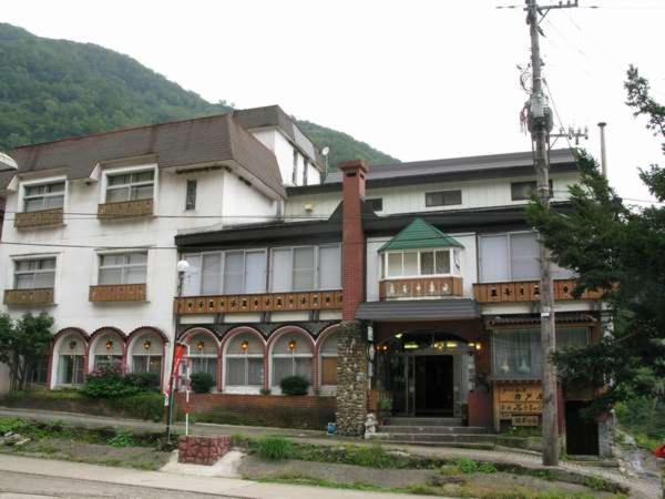 ריוקאן 燕温泉ホテル岩戸屋