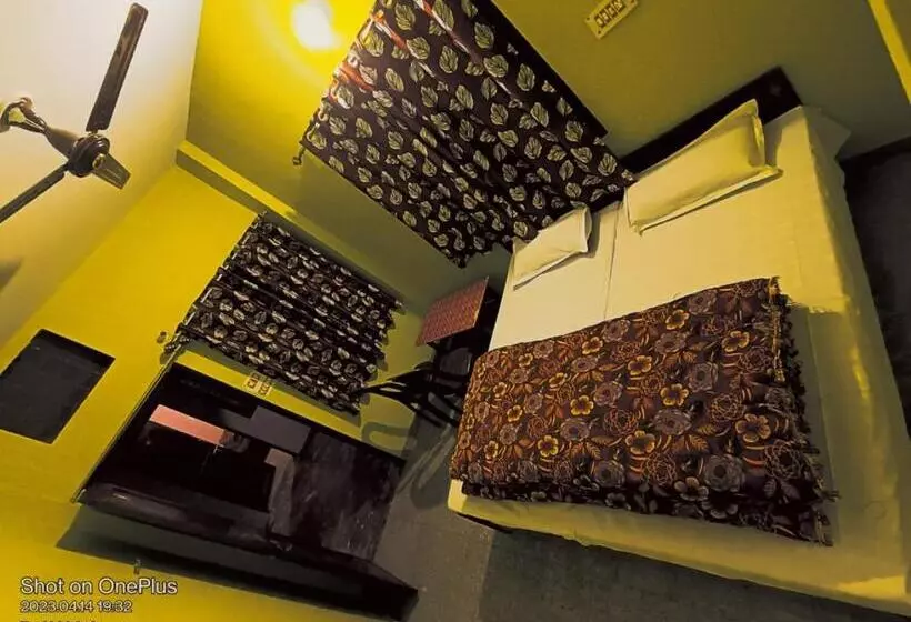 Abhishek Hotel , Sonprayag