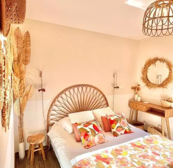 Aamiaismajoitus (B&B) La Grange Des Amoureux Piscine Jacuzzi Et Massages