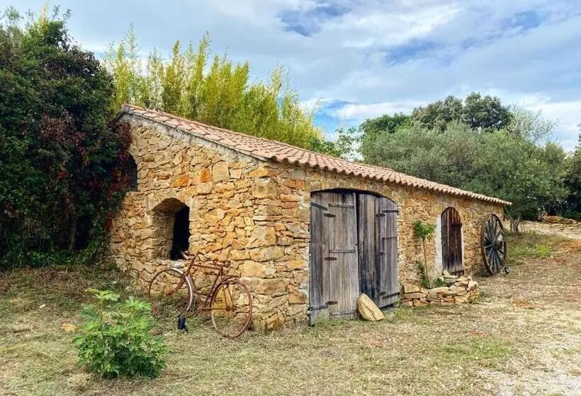 Aamiaismajoitus (B&B) La Grange Des Amoureux Piscine Jacuzzi Et Massages