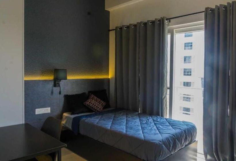 Super Collection O Local Square | Whitefield