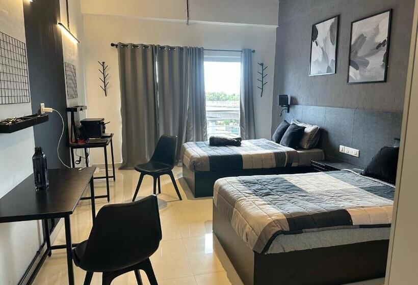 Super Collection O Local Square | Whitefield