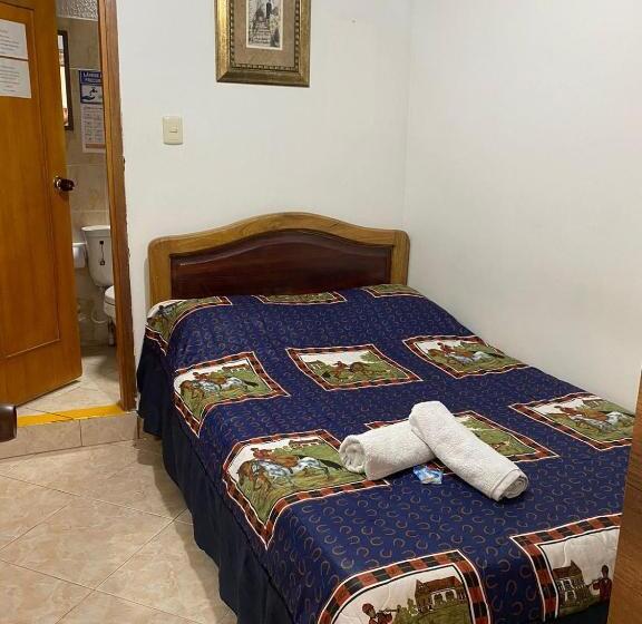 هتل Brisas Del Café