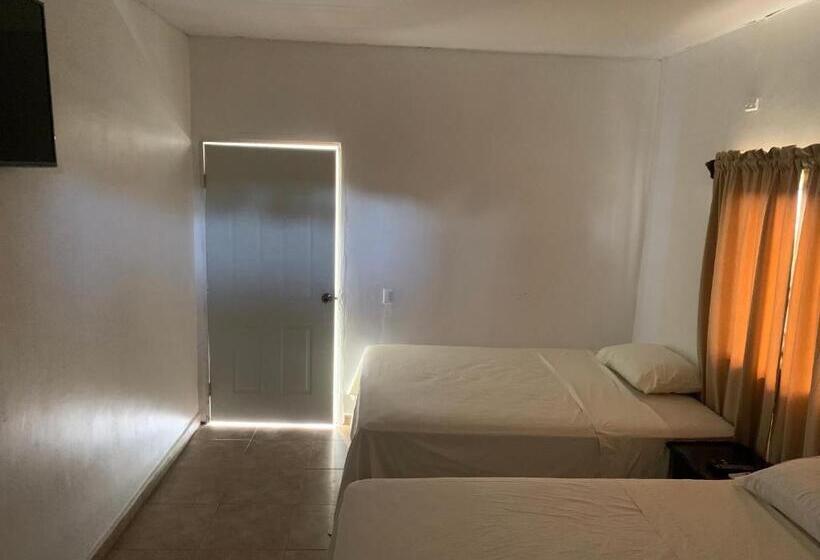 هتل Complejo Deportivo Wilson Palacios