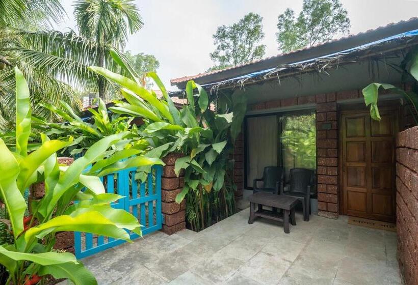 호텔 Jomo Resort Alibaug