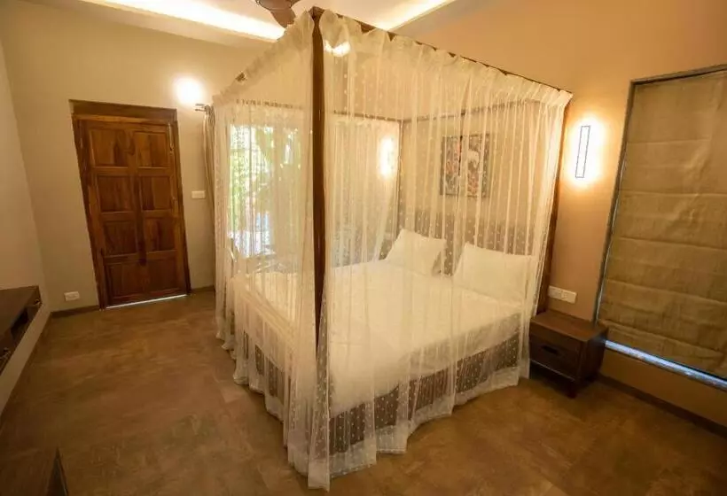 ホテル Jomo Resort Alibaug