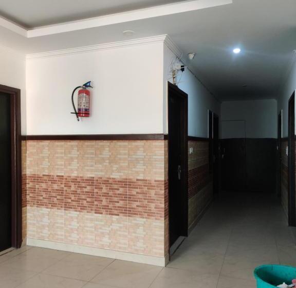 בית מלון כפרי Parbhat Palace