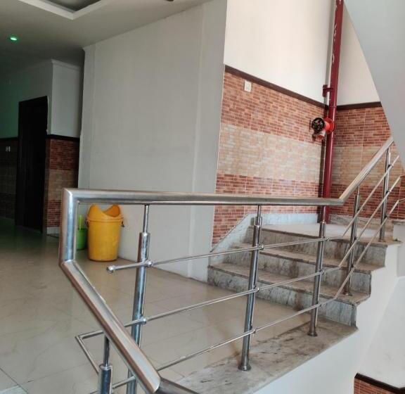 בית מלון כפרי Parbhat Palace