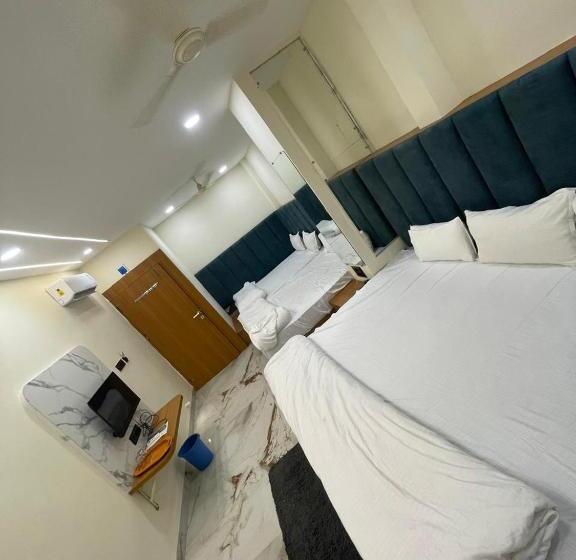 בית מלון כפרי Sadashiv