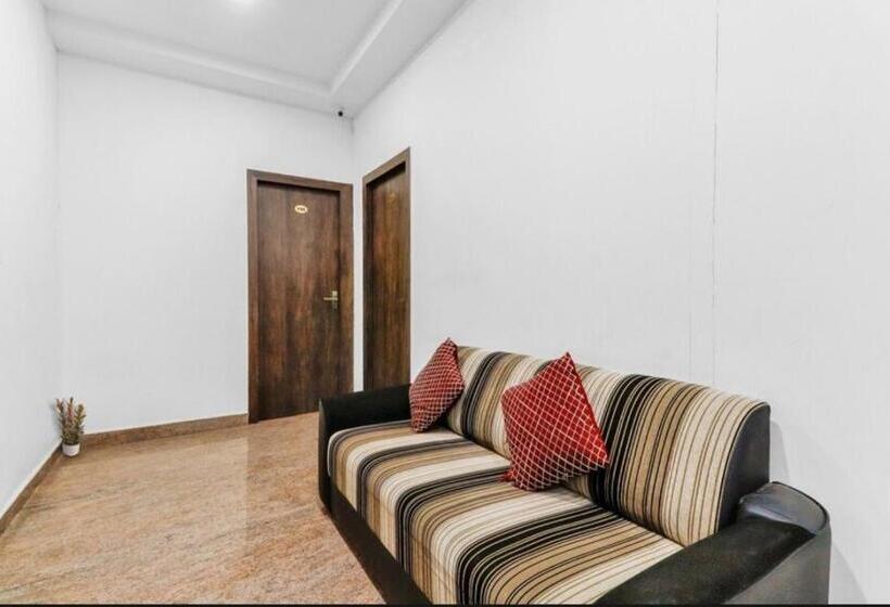 בית מלון כפרי The Lutino Homes Near By Iti Gate Doorvaninagar Ramurthynagar