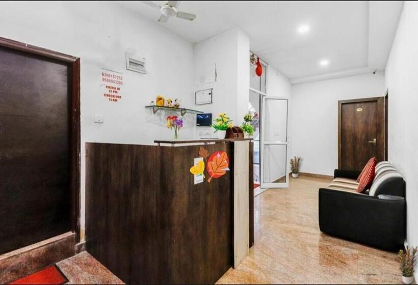 בית מלון כפרי The Lutino Homes Near By Iti Gate Doorvaninagar Ramurthynagar