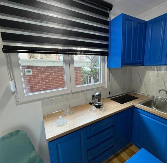 بنسيون Keli’s Apartment