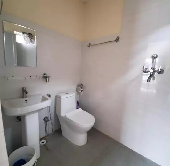 پانسیون Santoshi Guest House, Pokhara